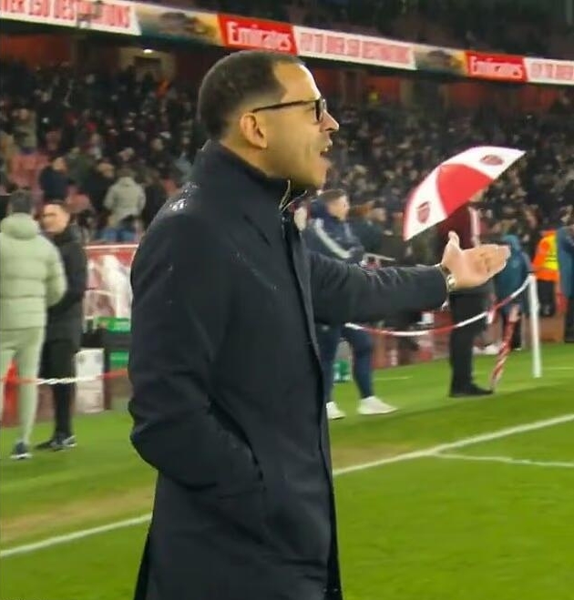 朝着阿森纳怒斥？罗塞尼尔回应：我没针对球员，只是感觉没被尊重